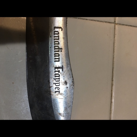 Canadian trapper knife and leather sheath - Picture 2 of 13